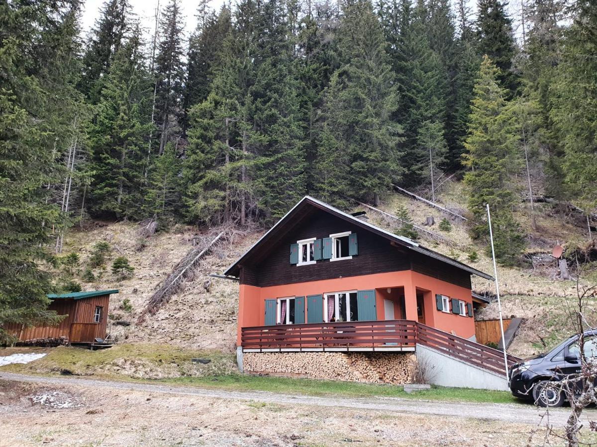 Auszeithuette Villa Flattnitz ภายนอก รูปภาพ