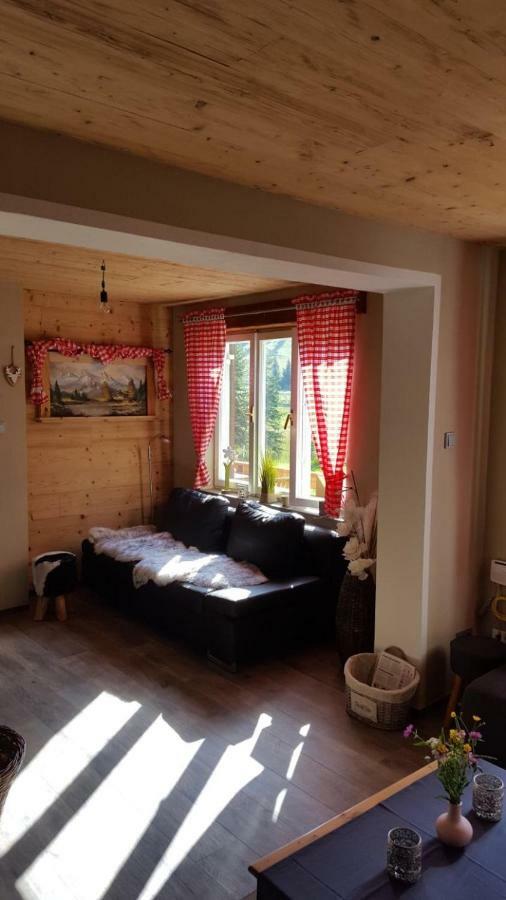 Auszeithuette Villa Flattnitz ภายนอก รูปภาพ